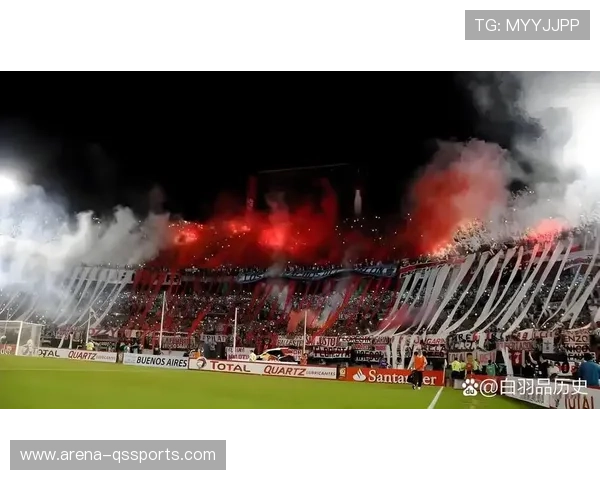 足球球星场内外冲突大揭秘 谁在绿茵场上成了最强对手